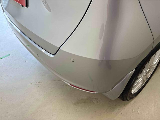 フィットｅ：ＨＥＶベーシック４ＷＤ　衝突安全防止機能　ナビ　バックカメラ　クルーズコントロール　オートエアコン／ライト　ＬＥＤヘッド／フォグランプ　ドラレコ（前後）　サイドカーテンエアバッグ　チルトステアリング　シートリフター（秋田県）の中古車