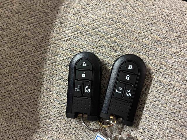 ムーヴキャンバスX SAIII4WD スマアシIII(衝突安全防止機能) 純正CD 両側パワースライドドア キーフリー オートエアコン/ライト ハロゲンヘッドランプ LEDフォグランプ チルトステアリング シートリフター(秋田県)の中古車