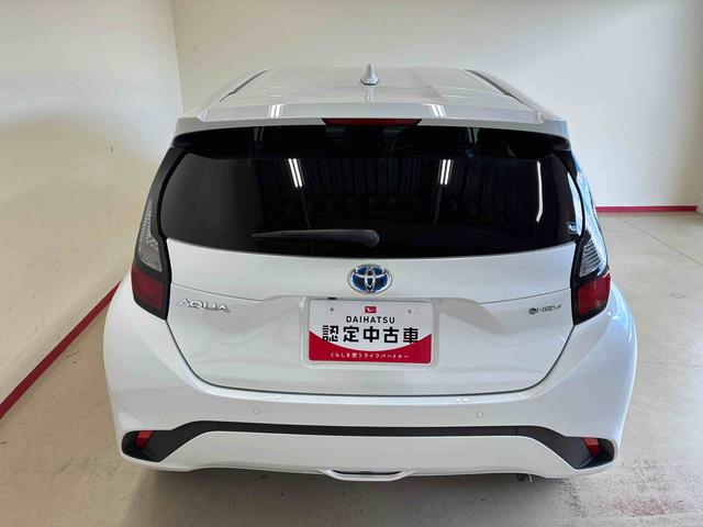 アクア 中古車 Ｇ４ＷＤ　衝突安全防止機能　ディスプレイオーディオ（ナビ付）　バックカメラ　オートエアコン／ライト　ＬＥＤヘッドランプ　クルーズコントロール　キーフリー　ＥＴＣ　ドラレコ（自動防眩インナーミラー）