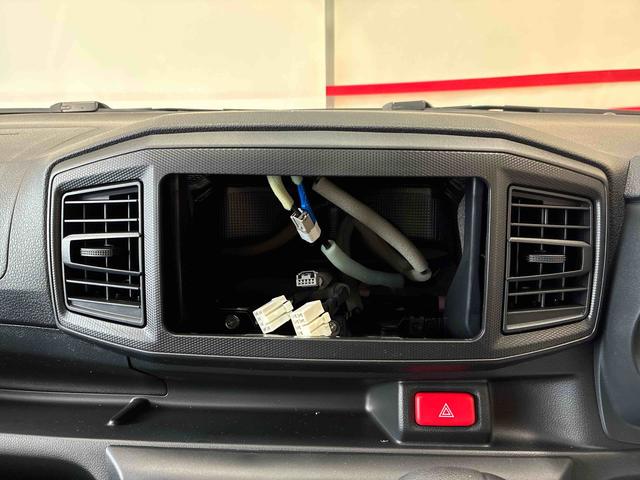 ミライースＬ　ＳＡIII４ＷＤ　スマートアシストＩＩＩ（衝突安全防止機能）　キーレスエントリー　オートライト　ハロゲンヘッドランプ　バックカメラ　マニュアルエアコン　ＡＢＳ　コーナーセンサー　セキュリティアラーム（秋田県）の中古車