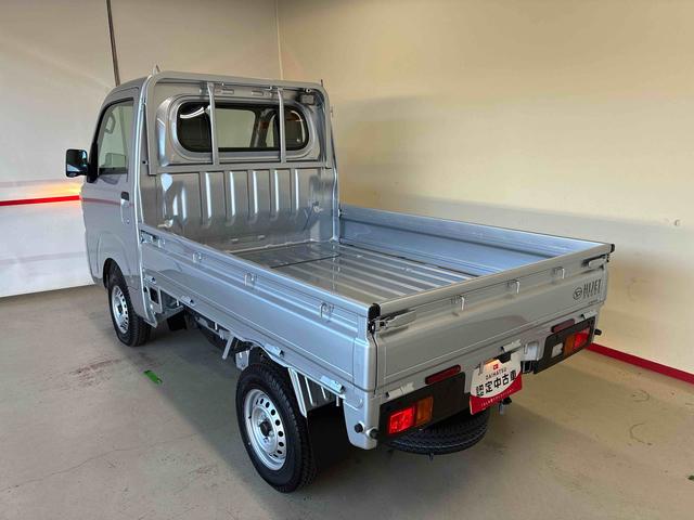 ハイゼットトラックスタンダード　農用スペシャルパートタイム４ＷＤ　スマアシ（衝突安全防止機能）　純正ＡＭＦＭチューナー　マニュアルエアコン　オートライト　ハロゲンヘッドランプ　荷台灯　リヤ４枚リーフスプリング　デュアルエアバッグ　コーナーセンサー（秋田県）の中古車