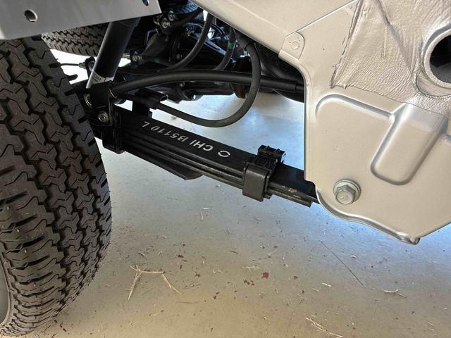 ハイゼットトラックスタンダード　農用スペシャルパートタイム４ＷＤ　スマアシ（衝突安全防止機能）　純正ＡＭＦＭチューナー　マニュアルエアコン　オートライト　ハロゲンヘッドランプ　荷台灯　リヤ４枚リーフスプリング　デュアルエアバッグ　コーナーセンサー（秋田県）の中古車