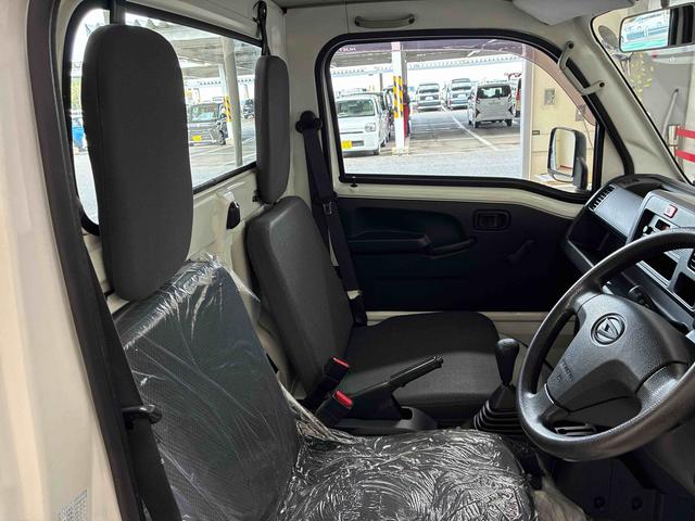 ハイゼットトラックスタンダードパートタイム４ＷＤ　５速マニュアル　純正ＡＭＦＭチューナー　マニュアルエアコン　リヤ４枚リーフスプリング　ハロゲンヘッドランプ　ストロング防錆パック（秋田県）の中古車