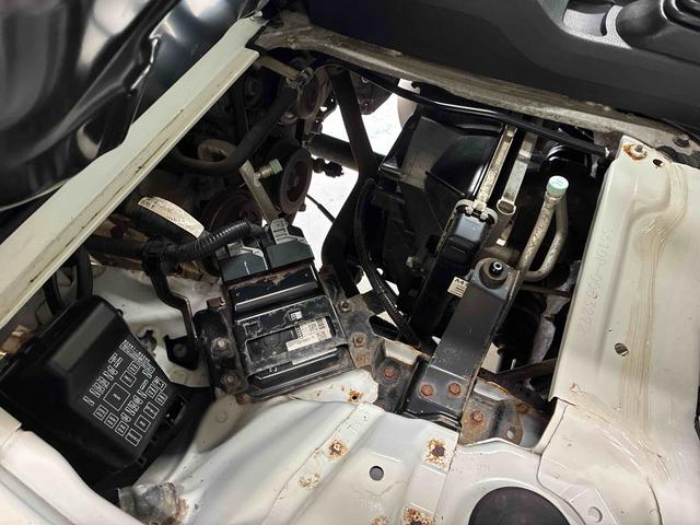 ハイゼットトラックスタンダードパートタイム４ＷＤ　５速マニュアル　純正ＡＭＦＭチューナー　マニュアルエアコン　リヤ４枚リーフスプリング　ハロゲンヘッドランプ　ストロング防錆パック（秋田県）の中古車