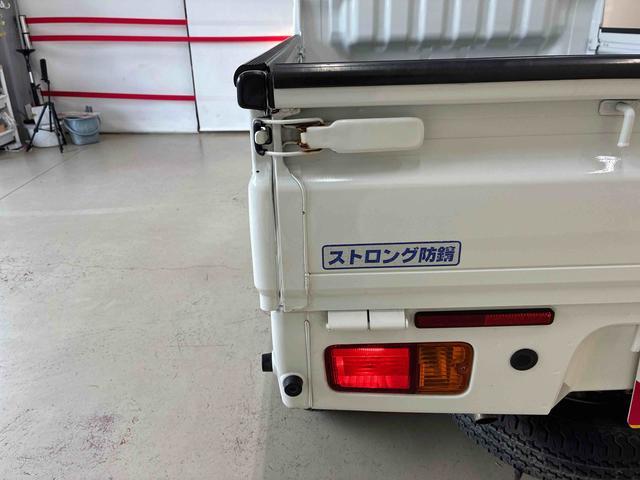 ハイゼットトラックスタンダードパートタイム４ＷＤ　５速マニュアル　純正ＡＭＦＭチューナー　マニュアルエアコン　リヤ４枚リーフスプリング　ハロゲンヘッドランプ　ストロング防錆パック（秋田県）の中古車