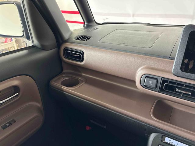 ムーヴキャンバスセオリーＧ　ｅｃｏ　ＩＤＬＥ非装着車４ＷＤ　スマアシ（衝突安全防止機能）　バックカメラ　両側パワースライドドア　オートエアコン／ライト　ＬＥＤヘッド／フォグランプ　ホッとカップホルダー　チルトステアリング　シートリフター（秋田県）の中古車
