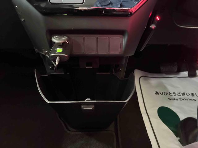ルーミーカスタムG4WD スマアシ(衝突安全防止機能) ディスプレイオーディオ バックカメラ ドラレコ ETC クルーズコントロール 両側パワースライドドア オートエアコン/ライト LEDヘッド/フォグランプ(秋田県)の中古車