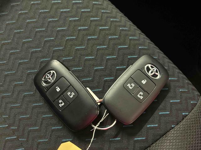 ルーミーカスタムG4WD スマアシ(衝突安全防止機能) ディスプレイオーディオ バックカメラ ドラレコ ETC クルーズコントロール 両側パワースライドドア オートエアコン/ライト LEDヘッド/フォグランプ(秋田県)の中古車