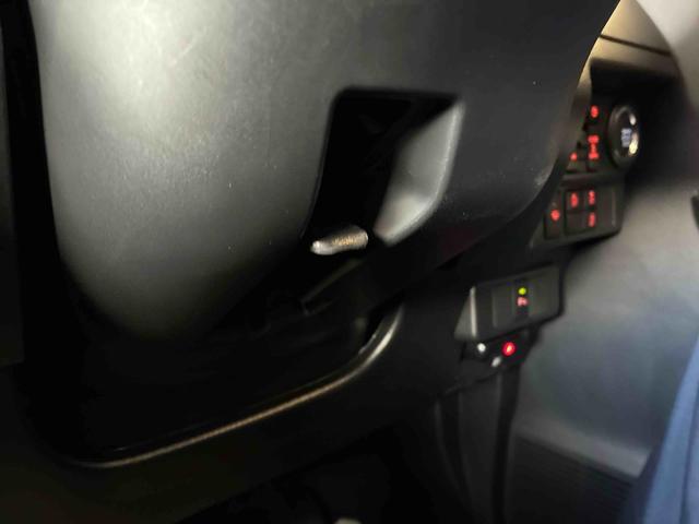 ルーミーカスタムＧ４ＷＤ　スマアシ（衝突安全防止機能）　ディスプレイオーディオ　　バックカメラ　ドラレコ　ＥＴＣ　クルーズコントロール　両側パワースライドドア　オートエアコン／ライト　ＬＥＤヘッド／フォグランプ（秋田県）の中古車