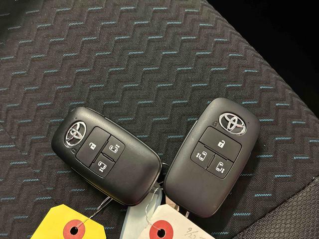 ルーミーカスタムＧ４ＷＤ　スマアシ（衝突安全防止機能）　ディスプレイオーディオ　　バックカメラ　ドラレコ　ＥＴＣ　クルーズコントロール　両側パワースライドドア　オートエアコン／ライト　ＬＥＤヘッド／フォグランプ（秋田県）の中古車