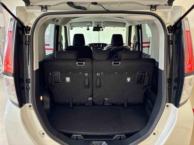 ルーミーカスタムＧ４ＷＤ　スマアシ（衝突安全防止機能）　ディスプレイオーディオ　　バックカメラ　ドラレコ　ＥＴＣ　クルーズコントロール　両側パワースライドドア　オートエアコン／ライト　ＬＥＤヘッド／フォグランプ（秋田県）の中古車