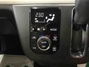 ４ＷＤ　スマートアシスト（ダイハツ予防安全機能）　サイドエアバッグ　オートライト／エアコン　純正ＣＤチューナー　バックカメラ　運転席・助手席シートヒーター　チルトステアリング／シートリフター（秋田県）の中古車