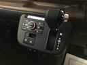 ４ＷＤ　スマートアシスト（ダイハツ予防安全機能）　サイドエアバッグ　オートライト／エアコン　両側パワースライドドア　運転席・助手席シートヒーター　チルトステアリング／シートリフター　保温カップホルダー（秋田県）の中古車