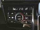 ４ＷＤ　ＤＶＤチューナー　オートエアコン／ライト　ＬＥＤヘッドライト／フォグランプ　両側電動スライドドア　運転席・助手席シートヒーター　チルトステアリング　運転席シートリフター（秋田県）の中古車