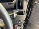 ４ＷＤ　オートエアコン／ライト　ＬＥＤヘッドライト／フォグランプ　運転席・助手席シートヒーター　チルトステアリング　運転席シートリフター　サイドエアバック　両側電動スライドドア　アップグレードパック（秋田県）の中古車