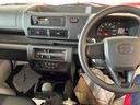 パートタイム４ＷＤ　スマアシ（衝突安全防止機能）５速マニュアル　純正ＡＭＦＭ　マニュアルエアコン　オートライト　ハロゲンヘッドランプ　荷台灯　リヤ４枚リーフスプリング　デュアルエアバ　コーナーセンサー（秋田県）の中古車