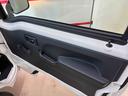 パートタイム４ＷＤ　スマアシ（衝突安全防止機能）５速マニュアル　純正ＡＭＦＭ　マニュアルエアコン　オートライト　ハロゲンヘッドランプ　荷台灯　リヤ４枚リーフスプリング　デュアルエアバ　コーナーセンサー（秋田県）の中古車