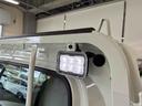 パートタイム４ＷＤ　スマアシ（衝突安全防止機能）５速マニュアル　純正ＡＭＦＭ　マニュアルエアコン　オートライト　ハロゲンヘッドランプ　荷台灯　リヤ４枚リーフスプリング　デュアルエアバ　コーナーセンサー（秋田県）の中古車