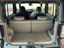 ４ＷＤ　ディスプレーオーディオ　バックカメラ　ステアリングスイッチ　両側シートヒーター　クルーズコントロール　コーナーセンサー　チルトステアリング　運転席シートリフター　オートエアコン／ライト（秋田県）の中古車