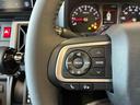 ４ＷＤ　ディスプレーオーディオ　バックカメラ　ステアリングスイッチ　両側シートヒーター　クルーズコントロール　コーナーセンサー　チルトステアリング　運転席シートリフター　オートエアコン／ライト（秋田県）の中古車
