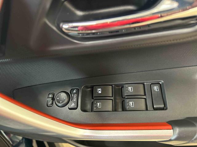 ロッキーＸ２ＷＤ　スマートアシスト（ダイハツ予防安全機能）　オートライト／エアコン　純正ナビ／ドラレコ　バックカメラ　ＥＴＣ　左右シートヒーター　ステアリングオーディオスイッチ　ＵＳＢ　ＬＥＤヘッドランプ（秋田県）の中古車