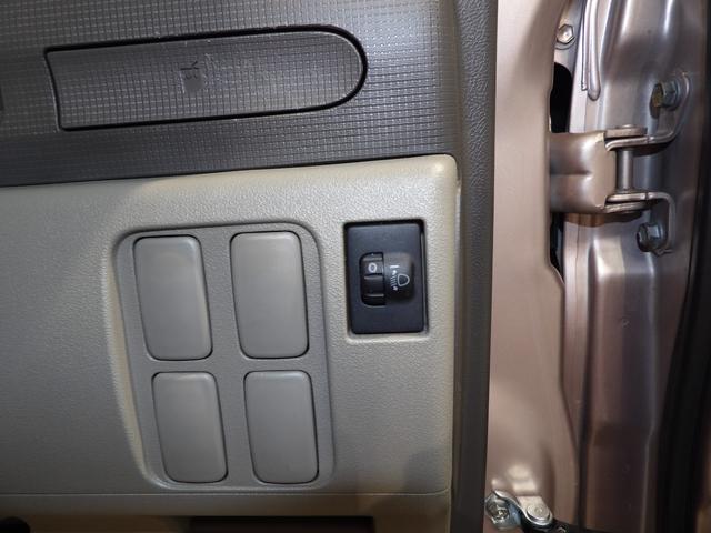 タントＸスペシャル４ＷＤ　ミラクルオープンドア　キーフリー　マニュアルエアコン　センターメーター　ベンチシート　ＣＤステレオ　Ｗエアバッグ（岩手県）の中古車