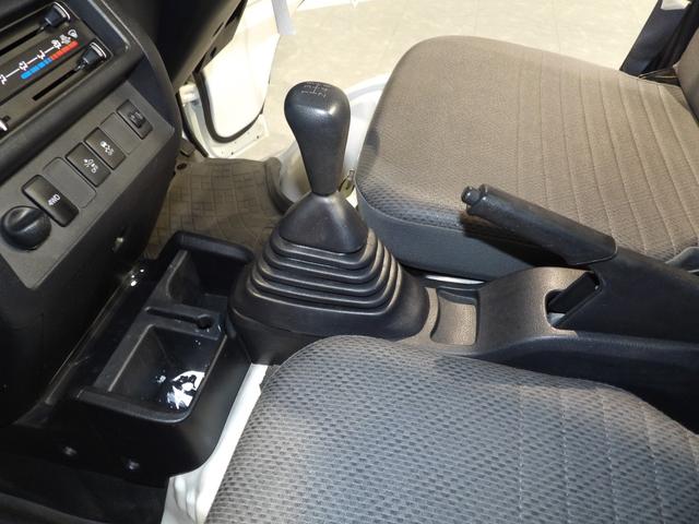 ハイゼットトラックスタンダード４ＷＤ　５ＭＴ　　パワーステアリング　エアコン　ＡＭ／ＦＭラジオ　荷台作業灯（岩手県）の中古車