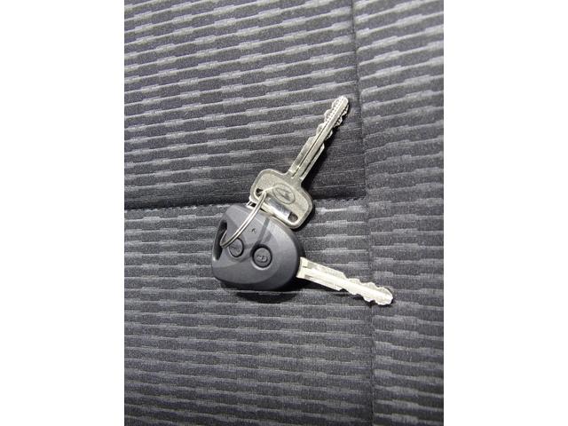 ハイゼットカーゴＤＸ４ＷＤ　ＣＶＴ　スマートアシスト　クリアランスソナー　衝突回避支援システム　キーレス　パワーウィンドウ　集中ドアロック　アイドリングストップ　横滑り防止装置（岩手県）の中古車