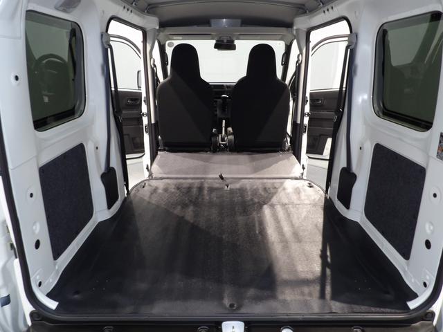 ハイゼットカーゴＤＸ４ＷＤ　スマートアシスト　クリアランスソナー　ＶＳＣ　ＴＲＣ　フロントパワーウインドウ　キーレスエントリー　　ＡＭ／ＦＭラジオ　荷室ＬＥＤランプ　助手席シートスライド　リヤヒーター（岩手県）の中古車