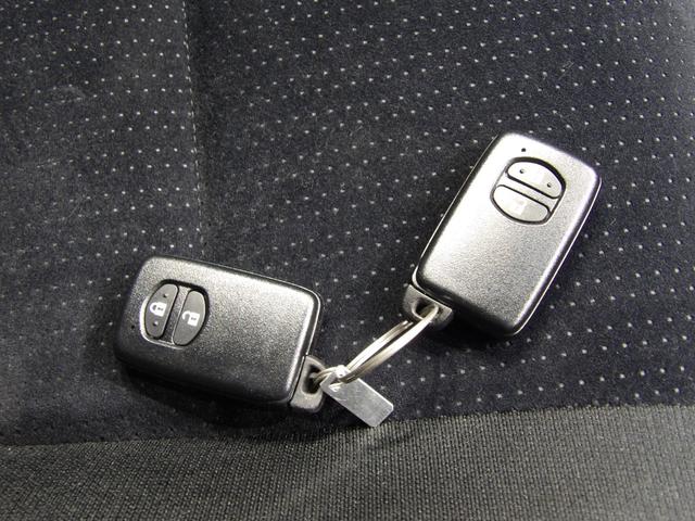 カローラフィールダーハイブリッドＧ（岩手県）の中古車