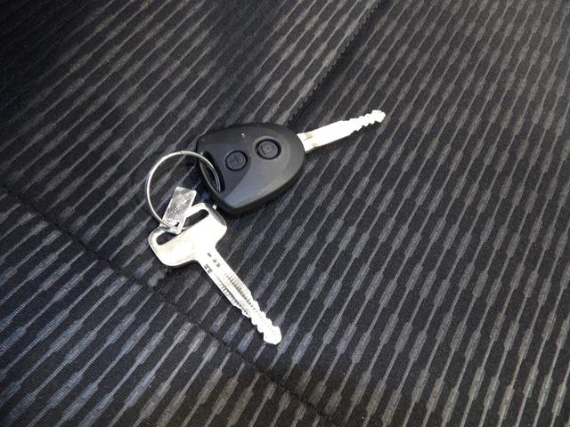 ハイゼットカーゴＤＸ４ＷＤ　ＣＶＴ　衝突被害軽減ブレーキ　オートハイビーム　パワーウィンドウ　キーレス　リアヒーター　ＦＭ　ＡＭ　ラジオ（岩手県）の中古車