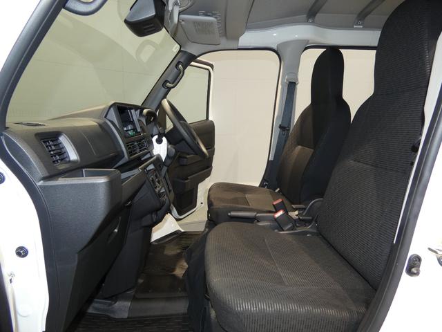 ハイゼットカーゴＤＸ４ＷＤ　　ＣＶＴ　　リアヒーター　スマートアシスト　ＥＴＣ　キーレス　荷室作業灯　オーバーヘッドシェルフ　クリアランスソナー（岩手県）の中古車