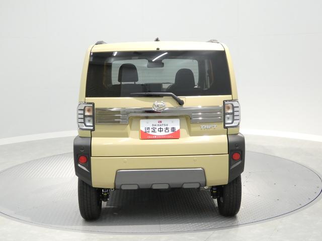 タフト 中古車 Ｇ　ダーククロムベンチャー４ＷＤ　スカイフィールトップ　電子パーキング　クルーズコントロール　シートヒーター　オーディオレス　アダプティブＬＥＤヘッドライト　クリアランスソナー