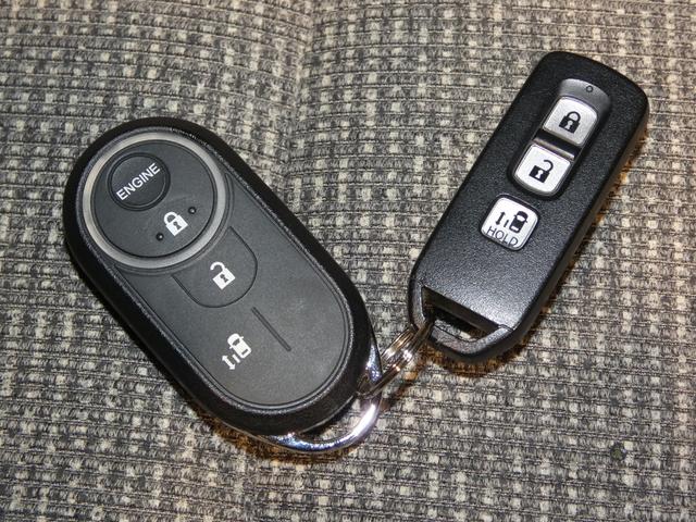 Ｎ−ＢＯＸＬ４ＷＤ　　純正ナビ　　バックカメラ　　フルセグＴＶ　　前席シートヒーター　　エンジンスターター　　左側パワースライドドア　アダプティブクルーズコントロール　　ホンダセンシング（岩手県）の中古車