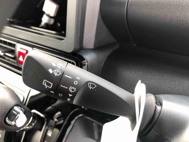 タントカスタムＸ　走行距離５０００ｋｍ４ＷＤ　スマートアシスト　キーフリーシステム　プッシュボタンスタート　オートエアコン　１４インチアルミホール　電動パーキングブレーキ　ステアリングスイッチ　スライドドア（山形県）の中古車