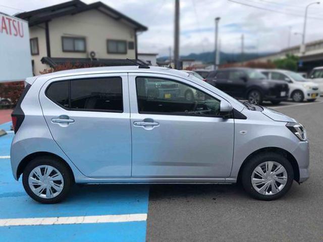 ミライースＸ　ＳＡIII　４ＷＤ　走行距離２０００ｋｍ４ＷＤ　スマートアシスト　マニュアルエアコン　１４インチフルホイールキャップ　キーレスエントリー　コーナーセンサー　純正ナビ装着用アップグレードパック（山形県）の中古車