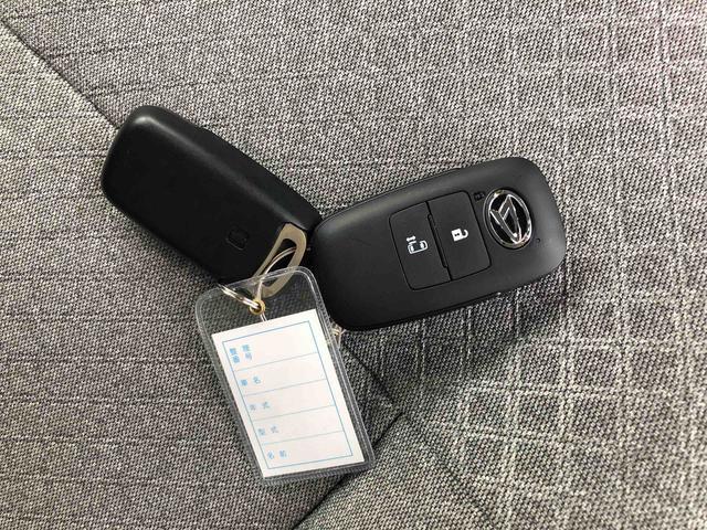 タントＸ　４ＷＤ　走行距離３０００ｋｍ４ＷＤ　スマートアシスト　純正ナビ装着用アップグレードパック　フルホイールキャップ　オートエアコン　ステアリングスイッチ　パワースライドドア　プッシュボタンスタート　電動パーキングブレーキ（山形県）の中古車