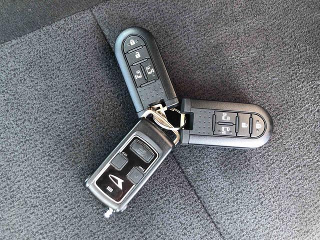ムーヴキャンバスＧブラックインテリアリミテッド　ＳＡIII　走行４．３万ｋｍ４ＷＤ　スマートアシスト　カーナビ　パノラマモニター　キーフリーシステム　プッシュボタンスタート　フルホイールキャップ　ステアリングスイッチ　オートエアコン　ＬＥＤヘッドランプ（山形県）の中古車