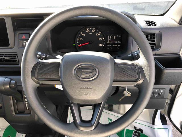 ハイゼットカーゴＤＸ　４ＷＤ　走行距離３６１０ｋｍ４ＷＤ　スマートアシスト　マニュアルエアコン　キーレスエントリー　純正ナビアップグレードパック　１２Ｖ電源　コーナーセンサー（山形県）の中古車