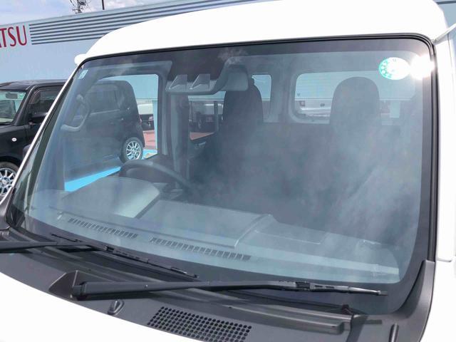 ハイゼットカーゴＤＸ　４ＷＤ　走行距離２５８８ｋｍ４ＷＤ　スマートアシスト　ＡＭ／ＦＭラジオ　マニュアルエアコン　キーレスエントリー　コーナーセンサー　アイドリングストップ　１２Ｖ電源（山形県）の中古車