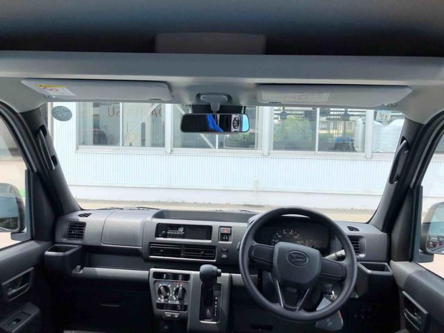 ハイゼットカーゴＤＸ　４ＷＤ　走行距離２５８８ｋｍ４ＷＤ　スマートアシスト　ＡＭ／ＦＭラジオ　マニュアルエアコン　キーレスエントリー　コーナーセンサー　アイドリングストップ　１２Ｖ電源（山形県）の中古車