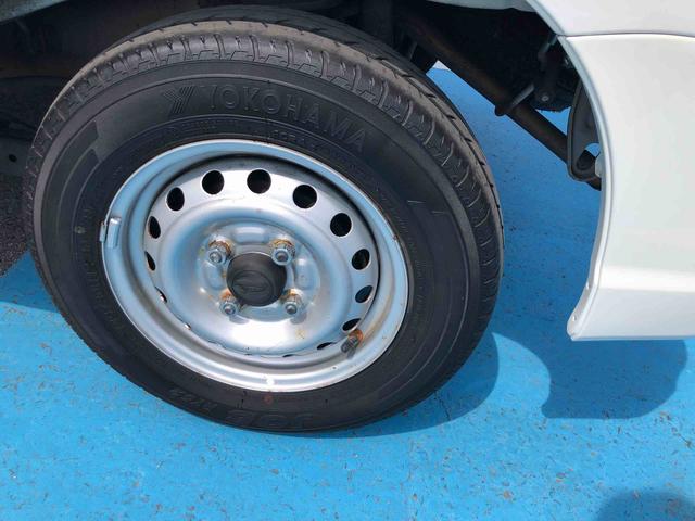 ハイゼットカーゴスペシャルＳＡIII　４ＷＤ　走行距離３５３６０ｋｍ４ＷＤ　スマートアシスト　マニュアルエアコン　ＡＭ／ＦＭラジオ　コーナーセンサー　アイドリングストップ　キーレスエントリー（山形県）の中古車