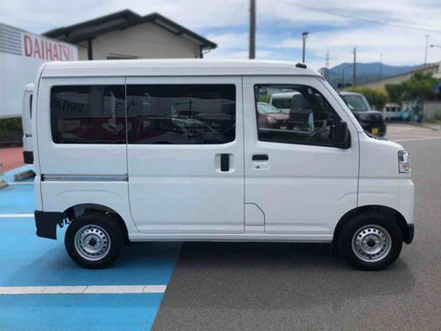 ハイゼットカーゴＤＸ　４ＷＤ　走行距離２４５４ｋｍ・ＡＭ／ＦＭラジオ４ＷＤ　スマートアシスト　ＡＭ／ＦＭラジオ　キーレスエントリー　マニュアルエアコン　コーナーセンサー　アイドリングストップ（山形県）の中古車