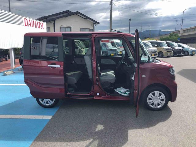 タントＸ　４ＷＤ　走行距離３４０７ｋｍ４ＷＤ　スマートアシスト　ステアリングスイッチ　１４インチフルホイールキャップ　オートエアコン　スライドドア　キーフリーシステム　電動パーキングブレーキ（山形県）の中古車