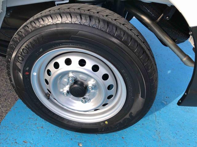 ハイゼットカーゴＤＸ　４ＷＤ　走行距離１６４ｋｍ・ＡＭ／ＦＭラジオ４ＷＤ　スマートアシスト　ＡＭ／ＦＭラジオ　マニュアルエアコン　コーナーセンサー　キーレスエントリー　アイドリングストップ（山形県）の中古車