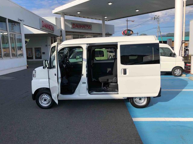 ハイゼットカーゴＤＸ　４ＷＤ　走行距離１６４ｋｍ・ＡＭ／ＦＭラジオ４ＷＤ　スマートアシスト　ＡＭ／ＦＭラジオ　マニュアルエアコン　コーナーセンサー　キーレスエントリー　アイドリングストップ（山形県）の中古車