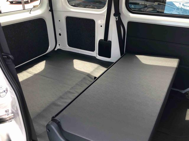 ハイゼットカーゴＤＸ　４ＷＤ　走行距離２１４ｋｍ４ＷＤ　スマートアシスト　コーナーセンサー　ＡＭ／ＦＭラジオ　マニュアルエアコン　キーレスエントリー　スチールホイール（山形県）の中古車