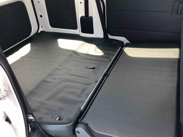 ハイゼットカーゴＤＸ　４ＷＤ　走行距離２１４ｋｍ４ＷＤ　スマートアシスト　コーナーセンサー　ＡＭ／ＦＭラジオ　マニュアルエアコン　キーレスエントリー　スチールホイール（山形県）の中古車