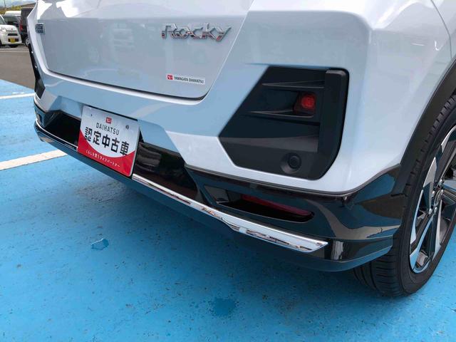 ロッキープレミアムＧ　ＨＥＶ　２ＷＤ　走行距離４５５５２ｋｍ２ＷＤ　スマートアシスト　１７インチアルミホイール　ディスプレイオーディオ　オートエアコン　ステアリングスイッチ　キーフリー（山形県）の中古車