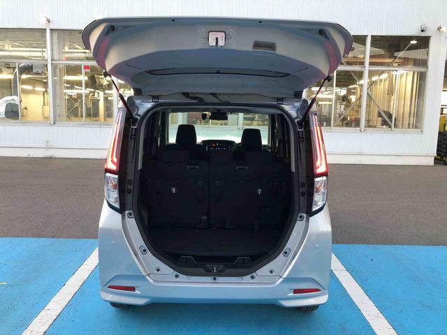 ルーミーカスタムG 4WD 走行距離13240km・ナビ4WD スマートアシスト ナビ オートエアコン バックモニター ステアリングスイッチ アルミホイール プッシュボタンスタート(山形県)の中古車